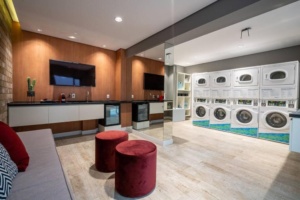 Colorful Windows - Novo Na Liberdade Apartamento *